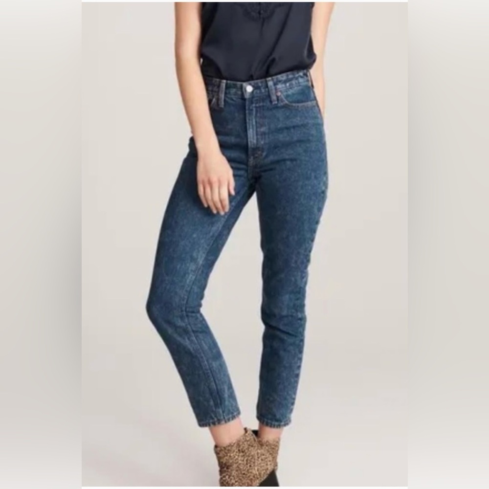 NWT Abercrombie & Fitch jeans size 27 women’s Annie High Rise Girlfriend Jeans 💙